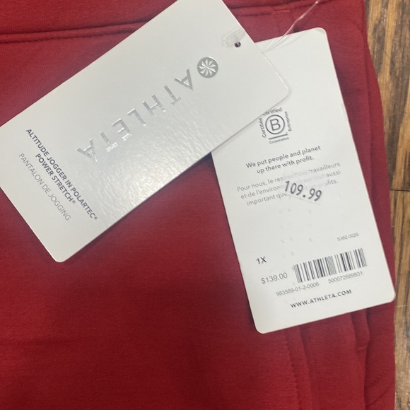 NWT Athleta Altitude Jogger in Polartec Power Stretch,Size 1X decadent red snow - Picture 13 of 14